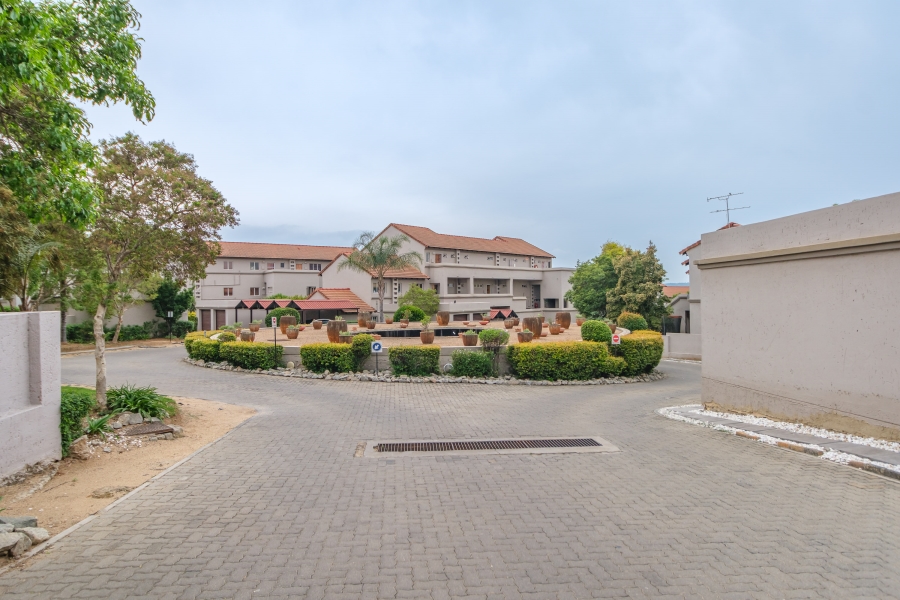 2 Bedroom Property for Sale in Noordhang Gauteng