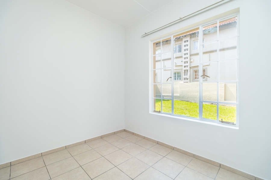 2 Bedroom Property for Sale in Noordhang Gauteng