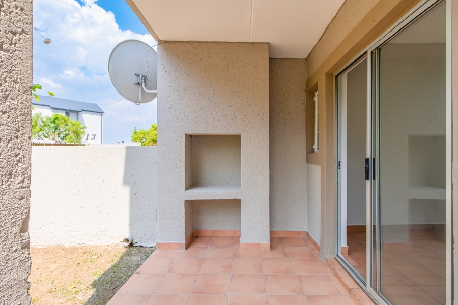 2 Bedroom Property for Sale in Noordhang Gauteng