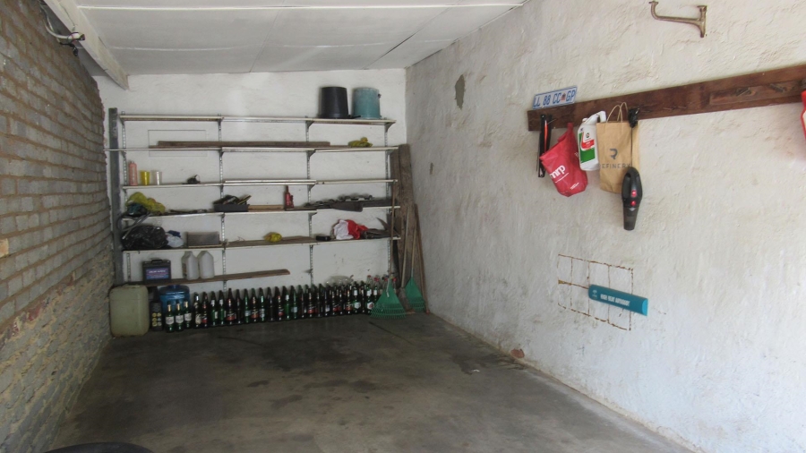 3 Bedroom Property for Sale in Linmeyer Gauteng