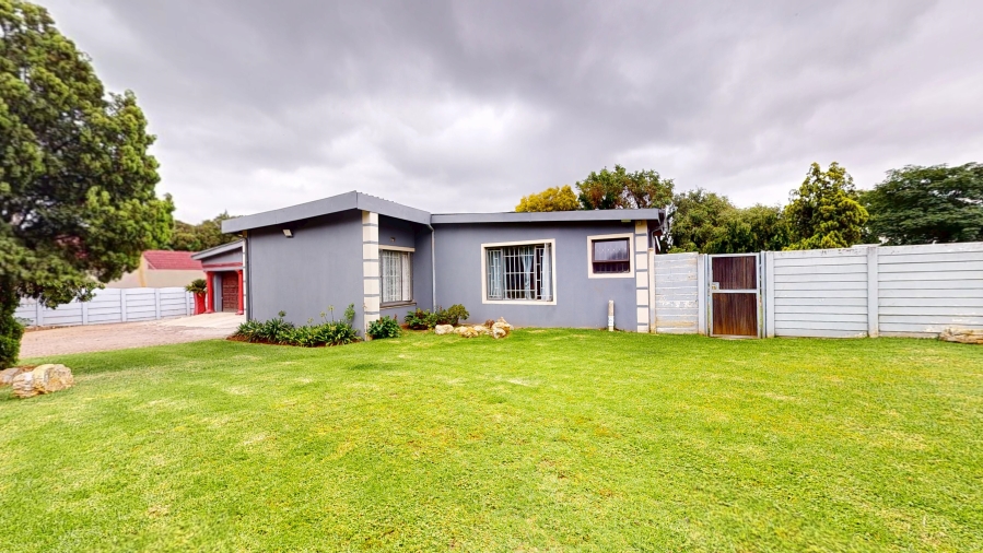 3 Bedroom Property for Sale in Sunward Park Gauteng