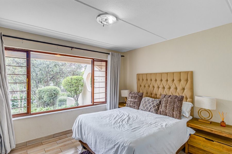 2 Bedroom Property for Sale in Sunninghill Gauteng