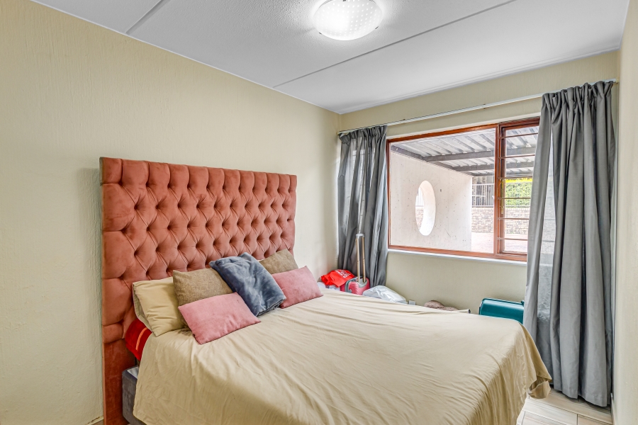 2 Bedroom Property for Sale in Sunninghill Gauteng