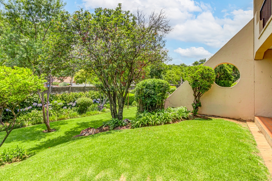 2 Bedroom Property for Sale in Sunninghill Gauteng