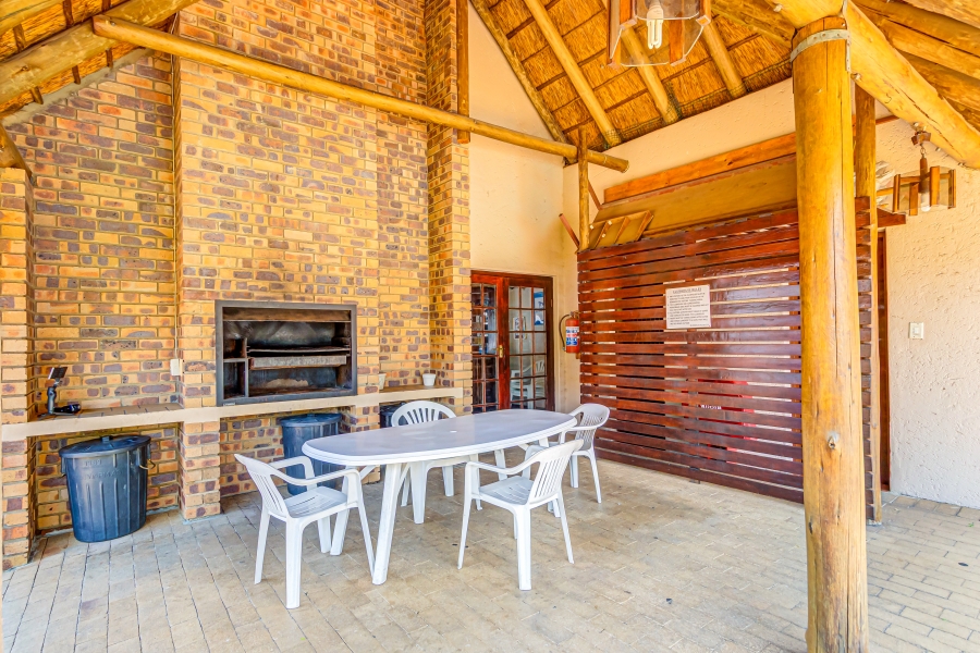 2 Bedroom Property for Sale in Sunninghill Gauteng