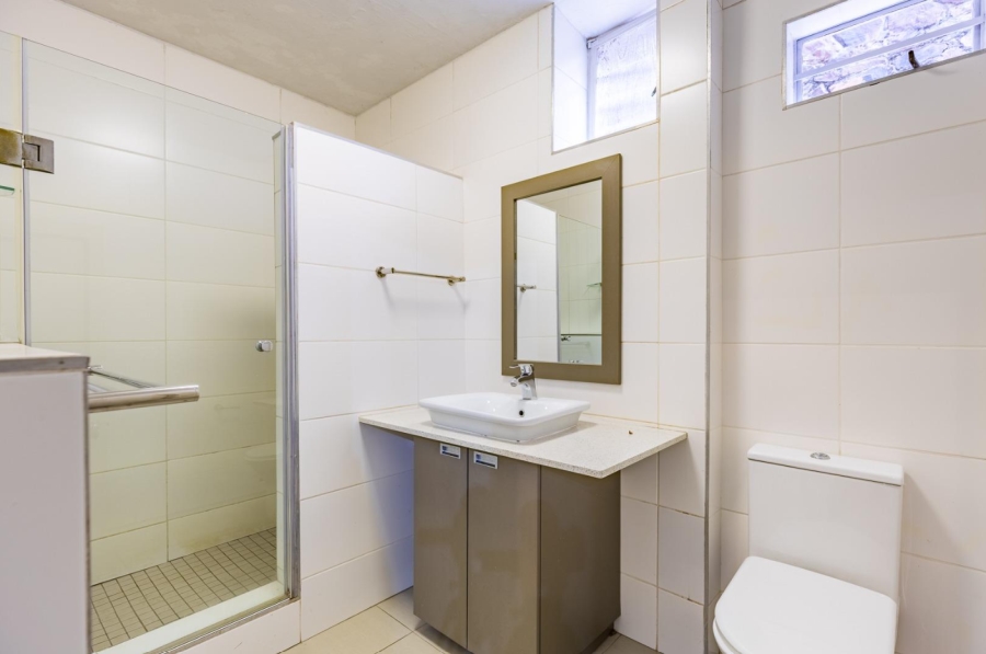 6 Bedroom Property for Sale in Waterkloof Ridge Gauteng