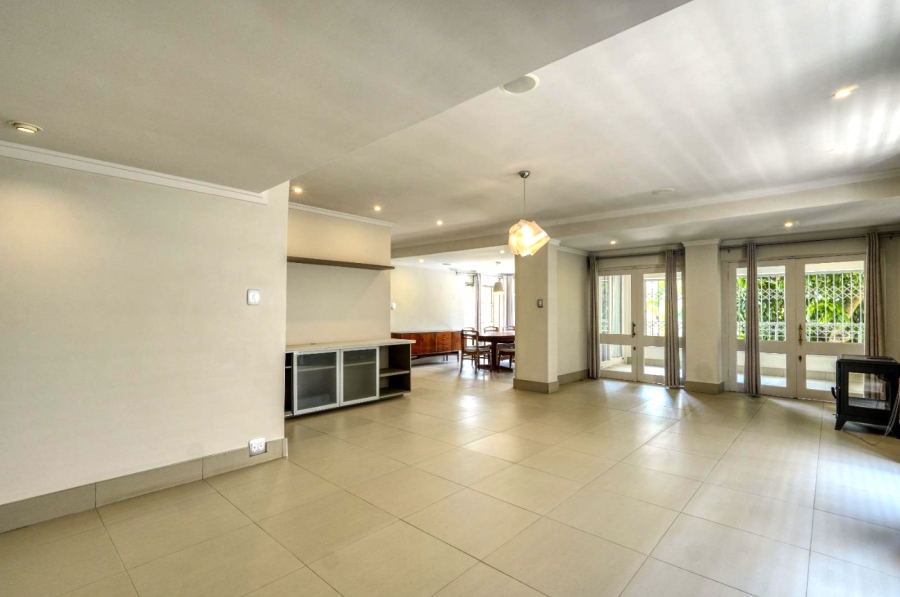 6 Bedroom Property for Sale in Waterkloof Ridge Gauteng