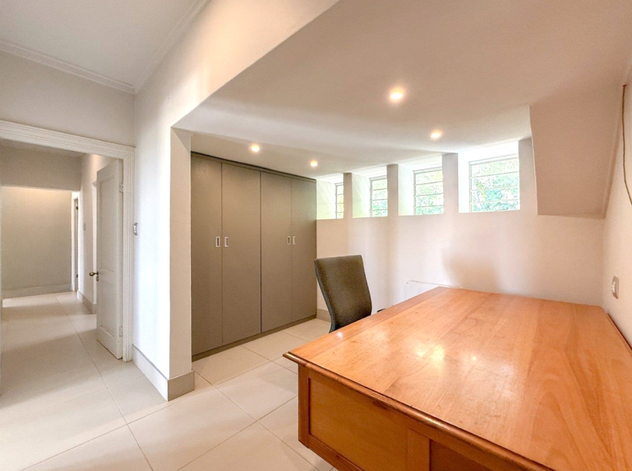 6 Bedroom Property for Sale in Waterkloof Ridge Gauteng