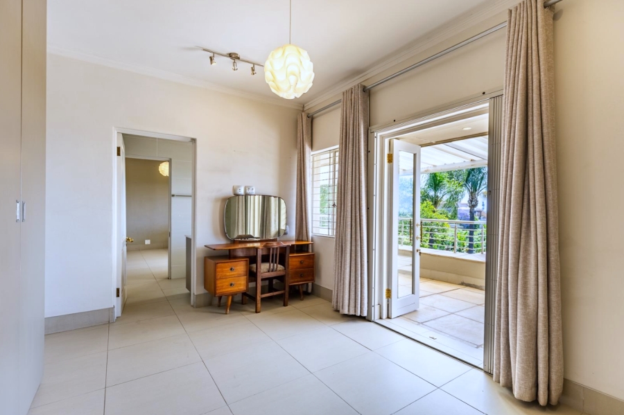 6 Bedroom Property for Sale in Waterkloof Ridge Gauteng