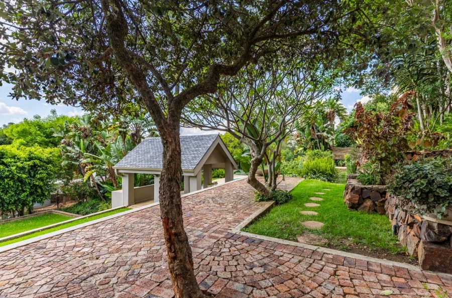 6 Bedroom Property for Sale in Waterkloof Ridge Gauteng