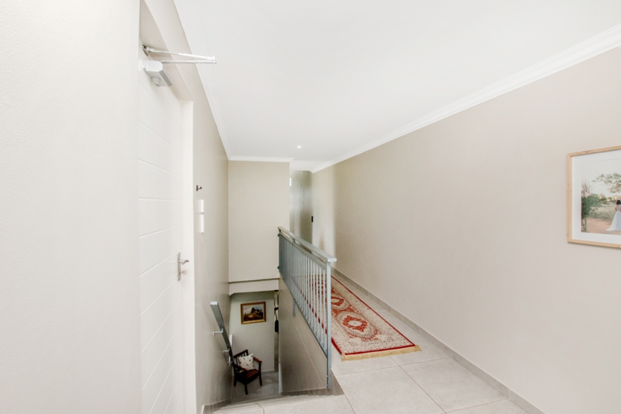 3 Bedroom Property for Sale in Helderkruin Gauteng