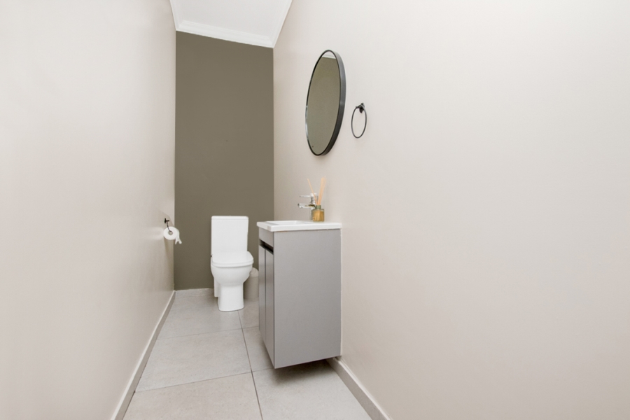 3 Bedroom Property for Sale in Helderkruin Gauteng