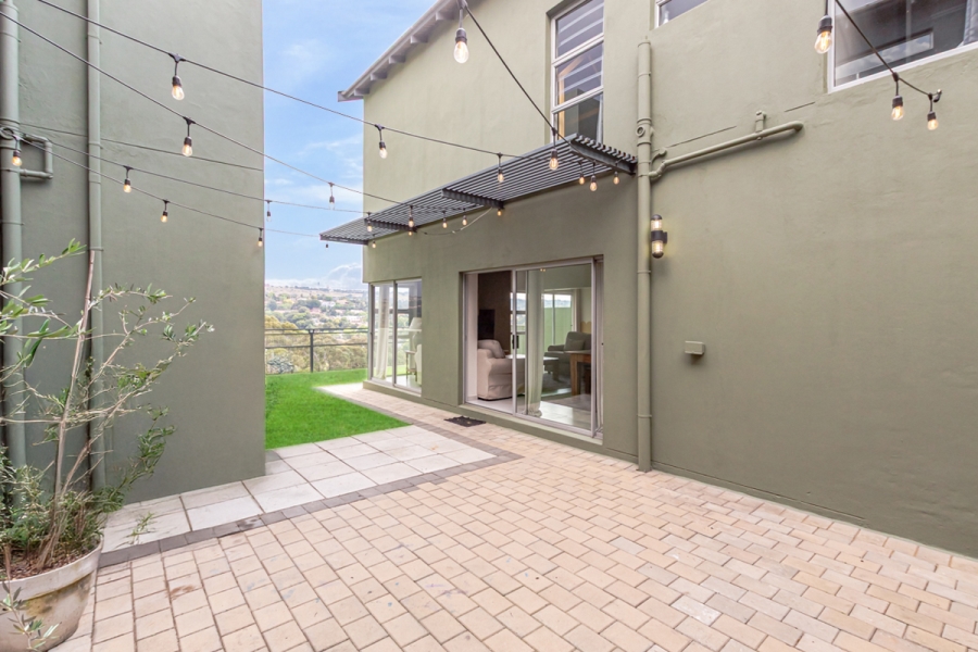 3 Bedroom Property for Sale in Helderkruin Gauteng