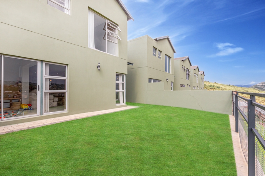 3 Bedroom Property for Sale in Helderkruin Gauteng