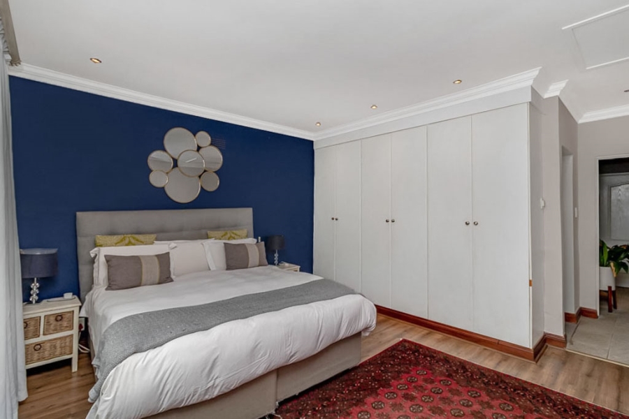 To Let 3 Bedroom Property for Rent in Melville Gauteng