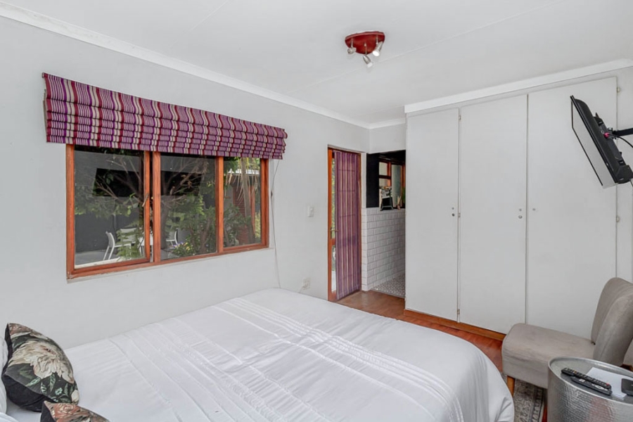 To Let 3 Bedroom Property for Rent in Melville Gauteng