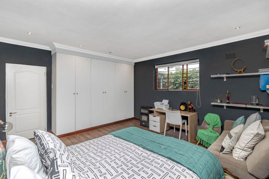 To Let 3 Bedroom Property for Rent in Melville Gauteng