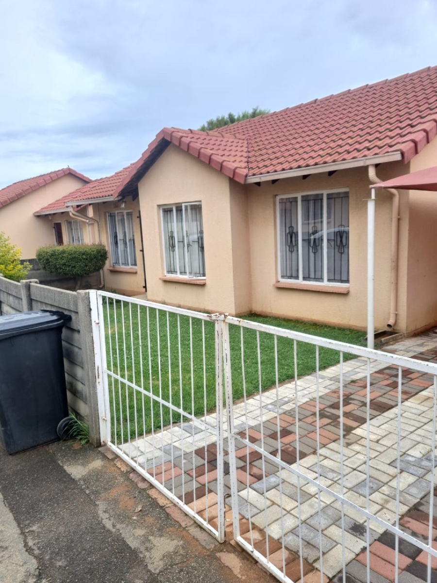 3 Bedroom Property for Sale in Ormonde Gauteng