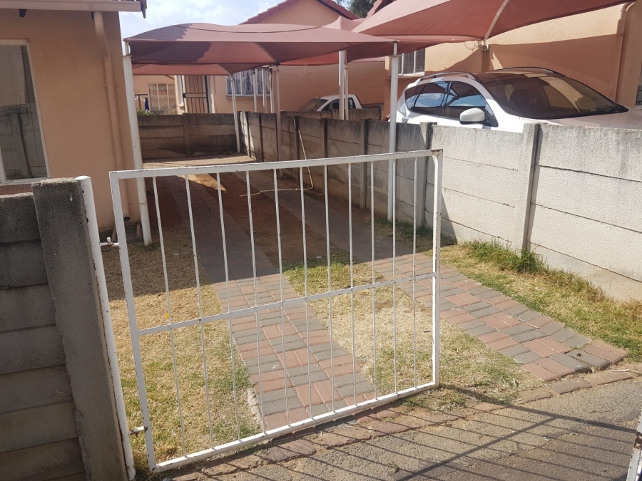 3 Bedroom Property for Sale in Ormonde Gauteng