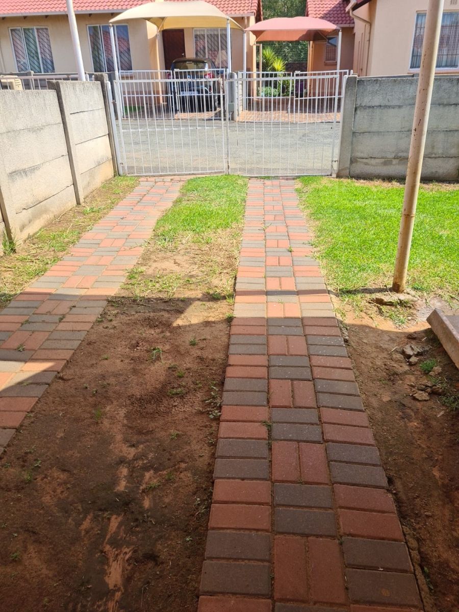 3 Bedroom Property for Sale in Ormonde Gauteng