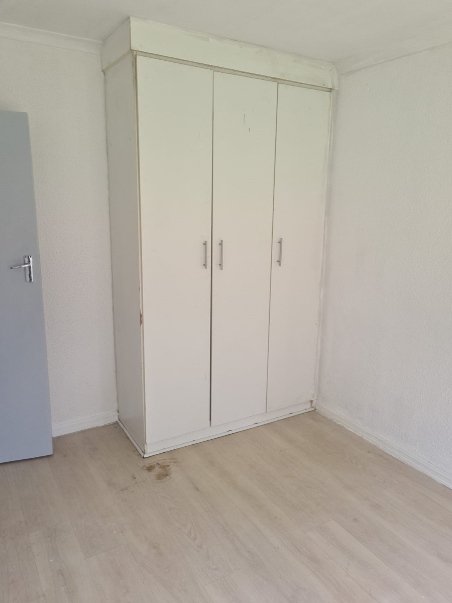 3 Bedroom Property for Sale in Ormonde Gauteng