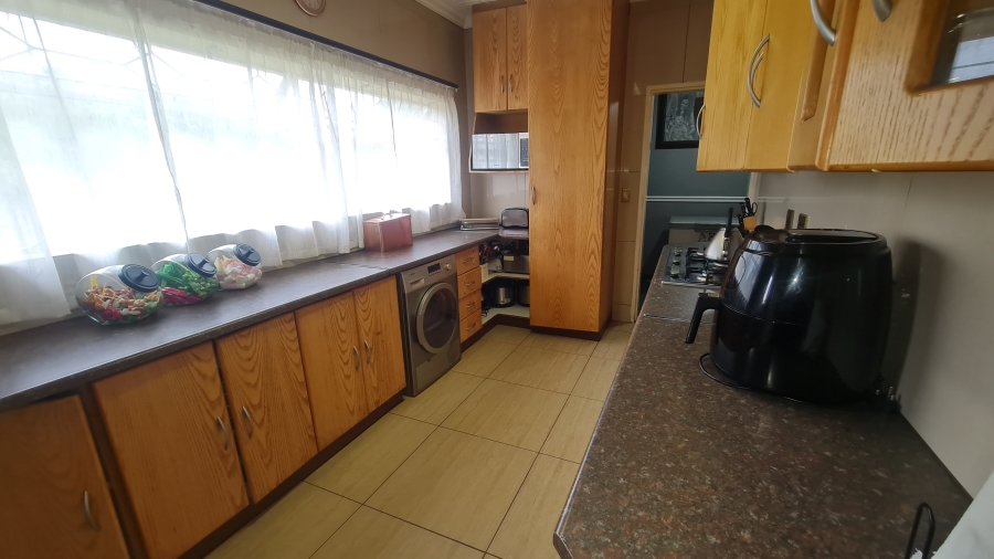 4 Bedroom Property for Sale in Kenleaf Gauteng