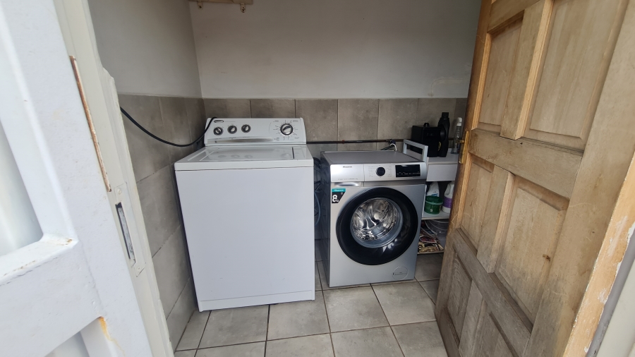 4 Bedroom Property for Sale in Kenleaf Gauteng