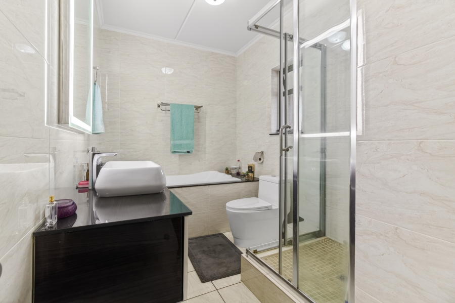 2 Bedroom Property for Sale in Craigavon Gauteng