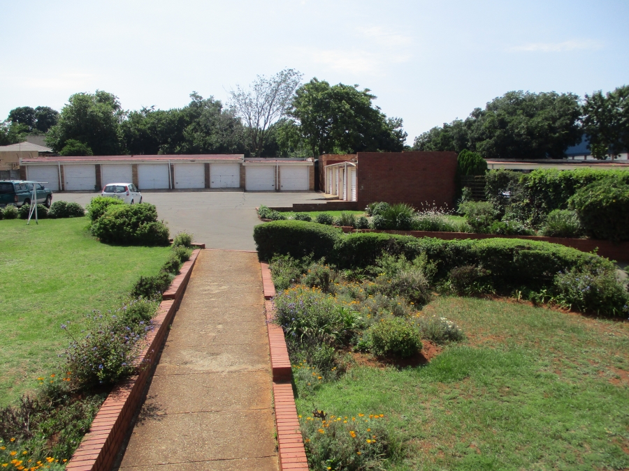 2 Bedroom Property for Sale in Florida Gauteng