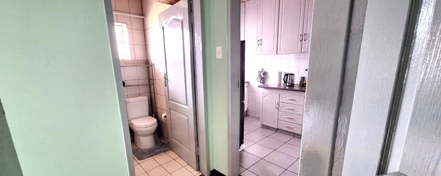 2 Bedroom Property for Sale in Florida Gauteng