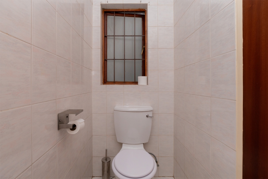 2 Bedroom Property for Sale in Buurendal Gauteng