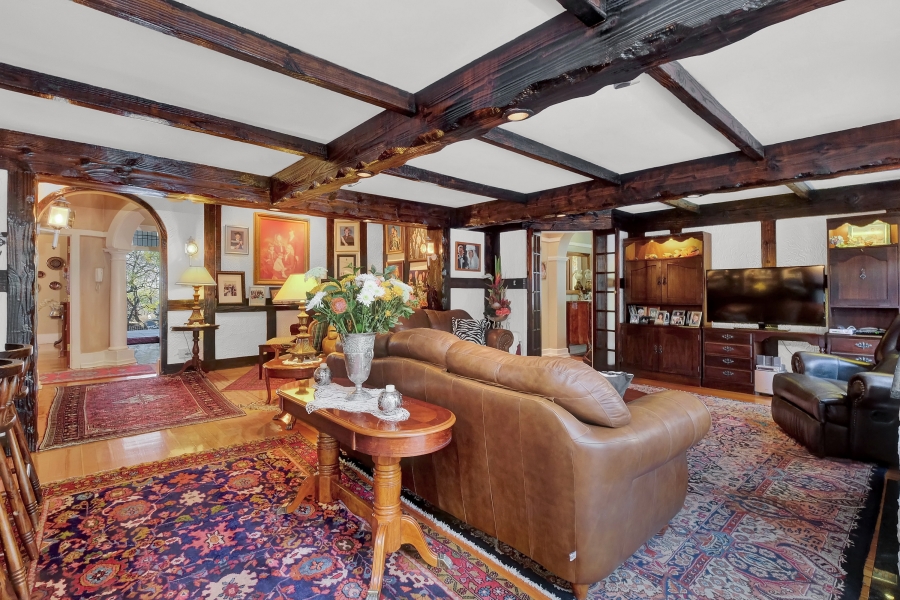 8 Bedroom Property for Sale in Westcliff Gauteng