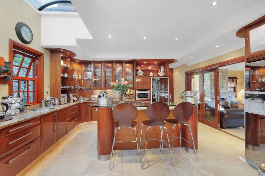 8 Bedroom Property for Sale in Westcliff Gauteng