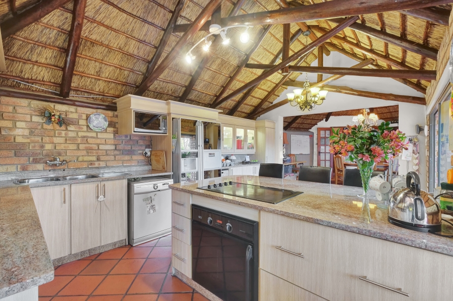 8 Bedroom Property for Sale in Westcliff Gauteng