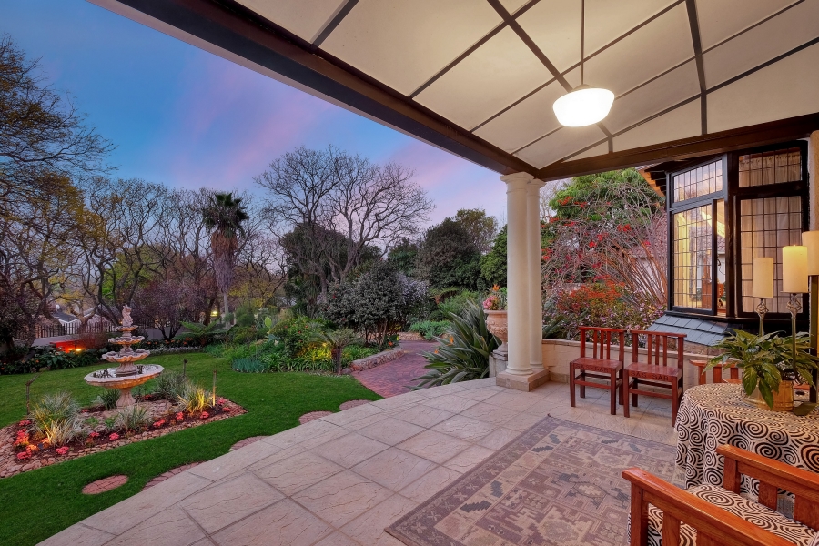 8 Bedroom Property for Sale in Westcliff Gauteng