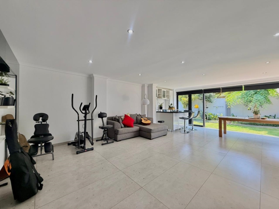 4 Bedroom Property for Sale in Amberfield Gauteng