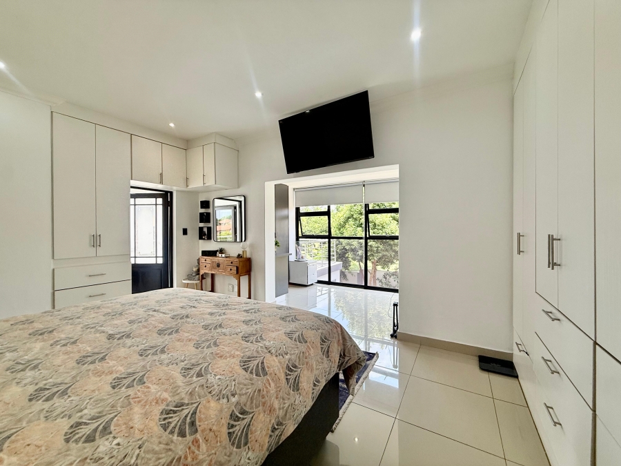 4 Bedroom Property for Sale in Amberfield Gauteng