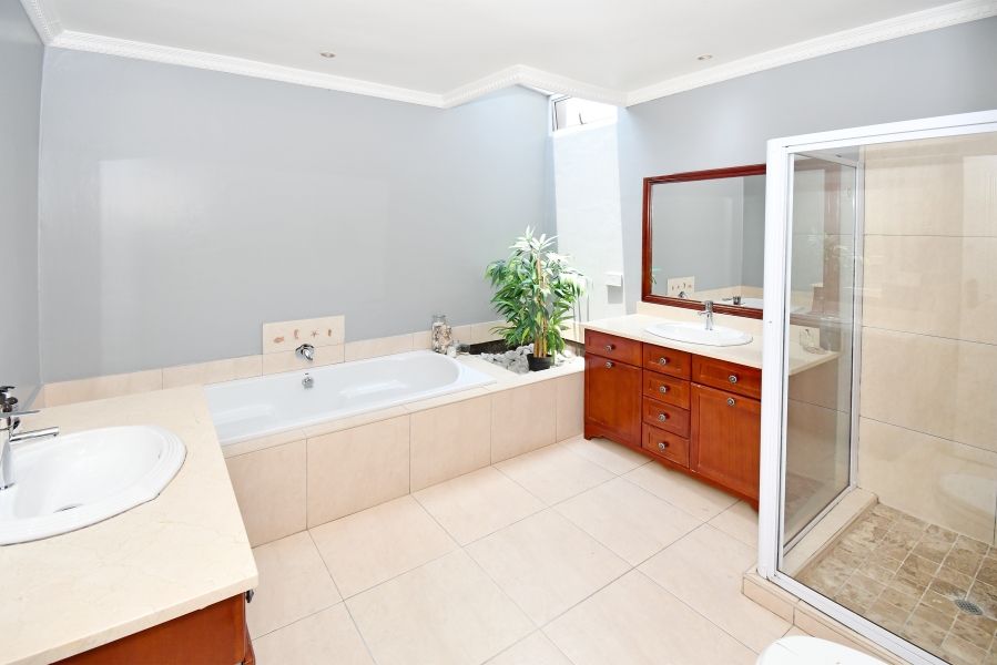 4 Bedroom Property for Sale in Norwood Gauteng