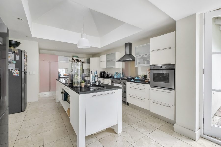 3 Bedroom Property for Sale in Atholl Gauteng