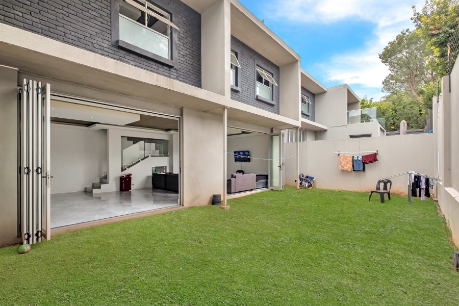 4 Bedroom Property for Sale in Morningside Manor Gauteng