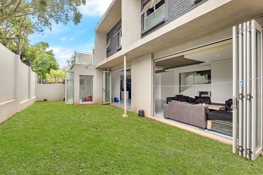 4 Bedroom Property for Sale in Morningside Manor Gauteng