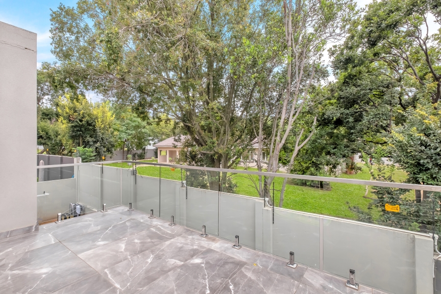 4 Bedroom Property for Sale in Morningside Manor Gauteng