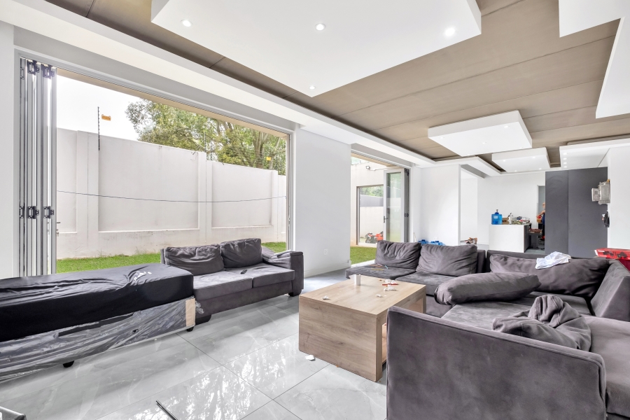 4 Bedroom Property for Sale in Morningside Manor Gauteng