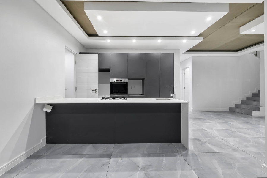 4 Bedroom Property for Sale in Morningside Manor Gauteng