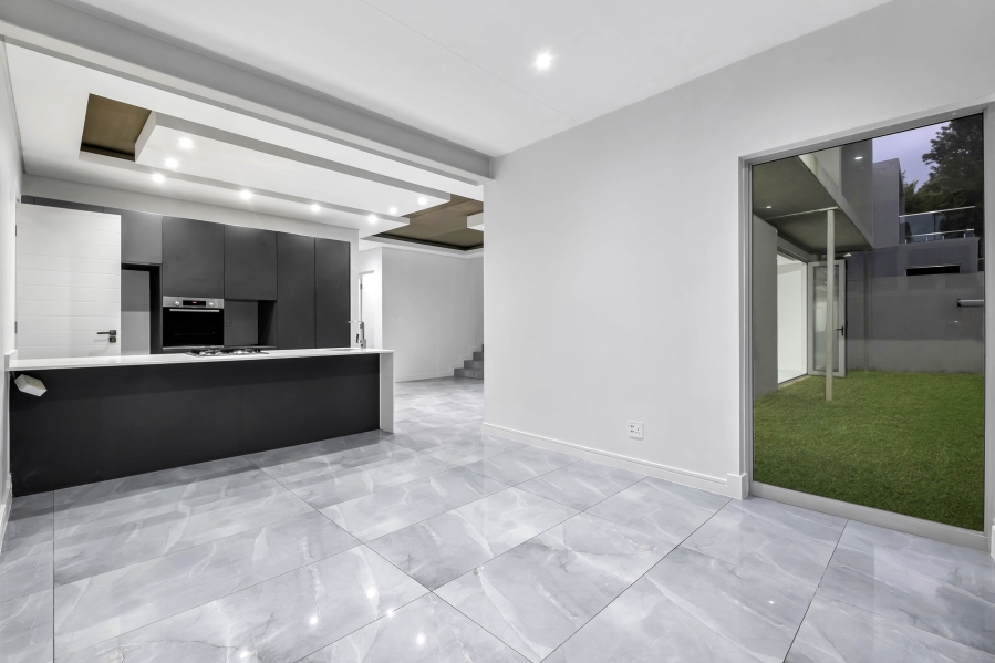 4 Bedroom Property for Sale in Morningside Manor Gauteng
