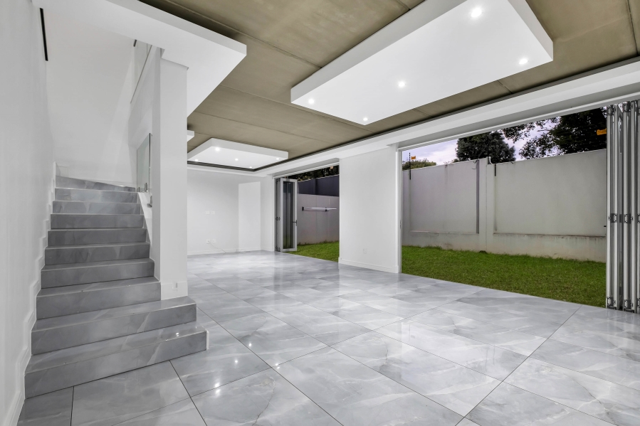 4 Bedroom Property for Sale in Morningside Manor Gauteng