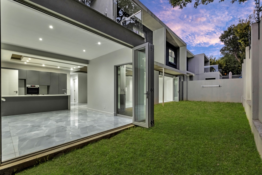 4 Bedroom Property for Sale in Morningside Manor Gauteng