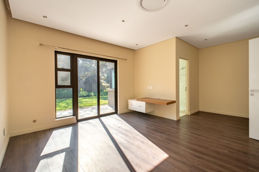 5 Bedroom Property for Sale in Bryanston East Gauteng