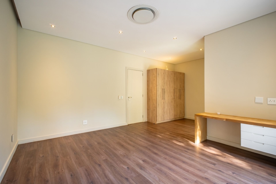 5 Bedroom Property for Sale in Bryanston East Gauteng