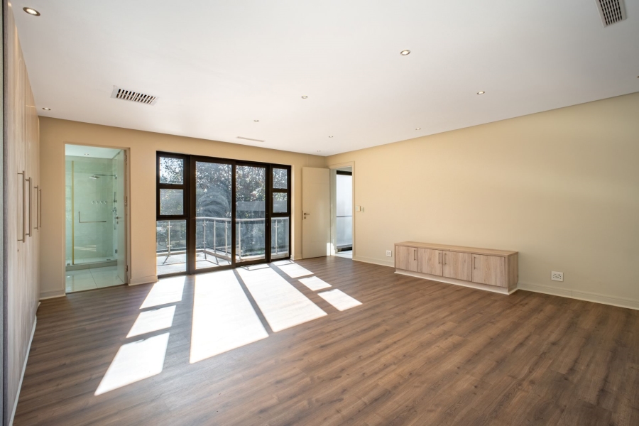 5 Bedroom Property for Sale in Bryanston East Gauteng